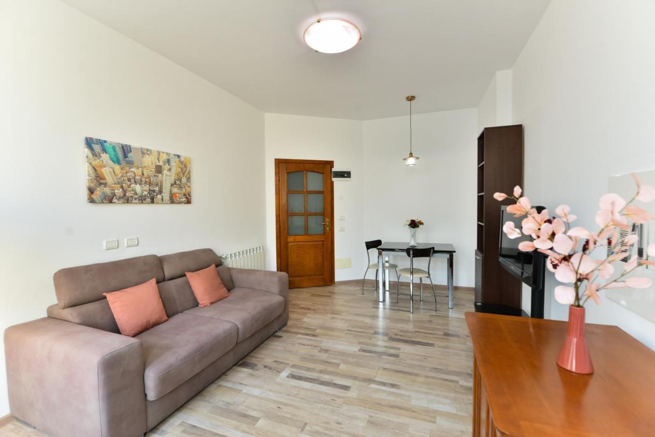 Ago Apartments Букурещ Екстериор снимка