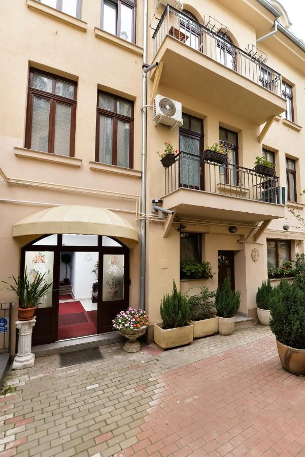 Ago Apartments Букурещ Екстериор снимка